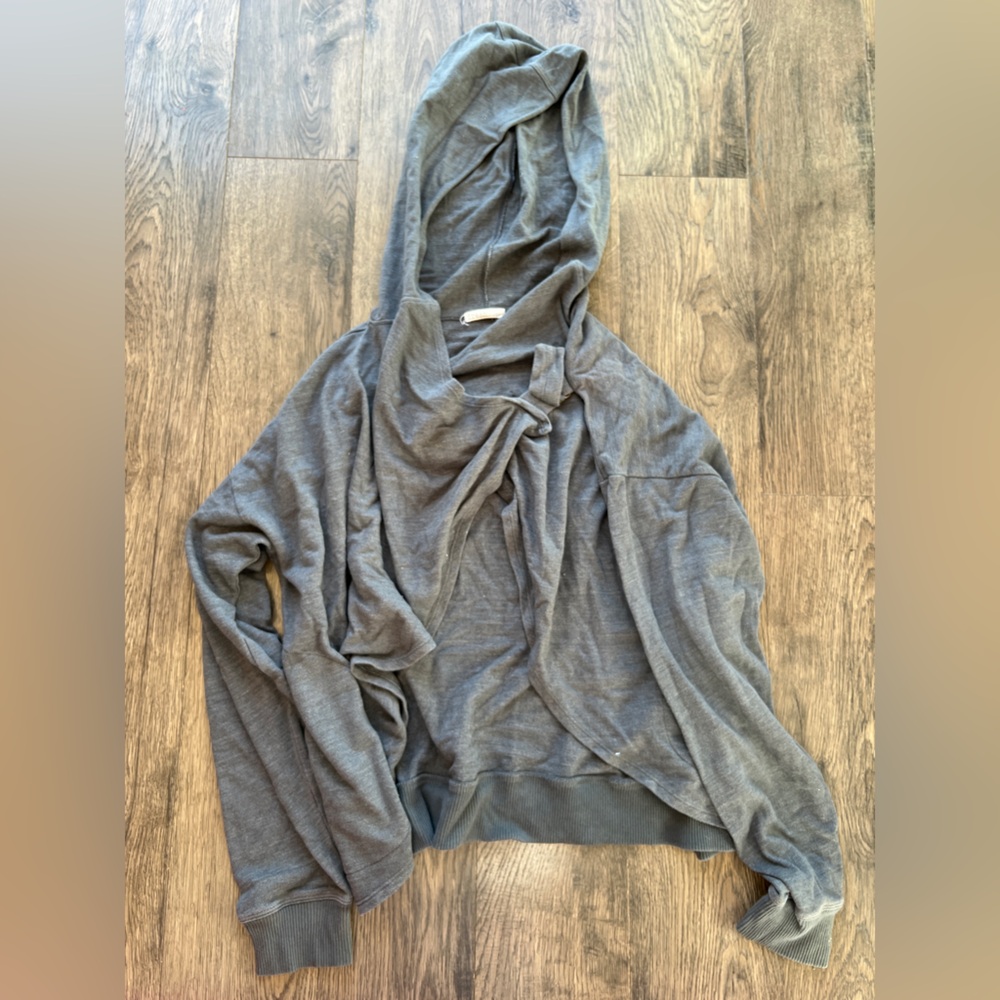 Cozy Gray Hoodie - Women’s Size Large